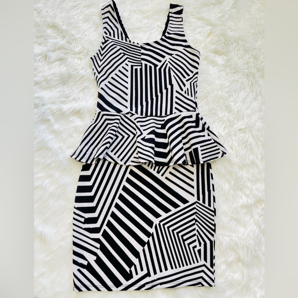 Dress woman Charlotte Russe, size S, good condition, tight dress